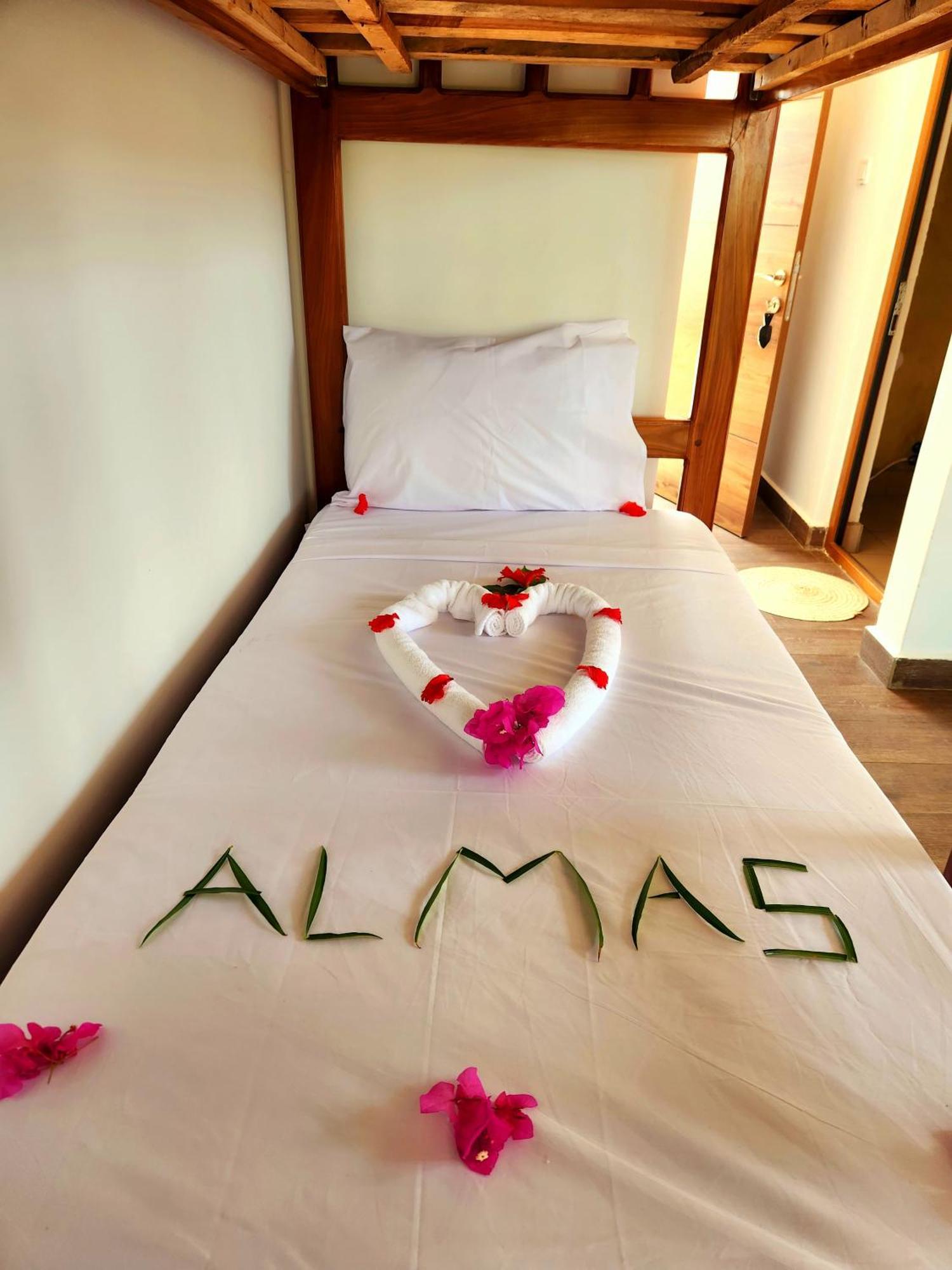 Almas Beach Boutique Hotel Makunduchi Exterior photo